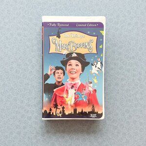 Mary Poppins VHS w/ Booklet & Inserts | Disney Masterpiece | 1990s